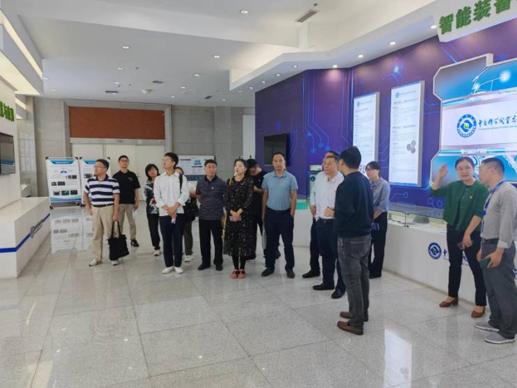 北碚區人民法院代表團到我司實地參觀